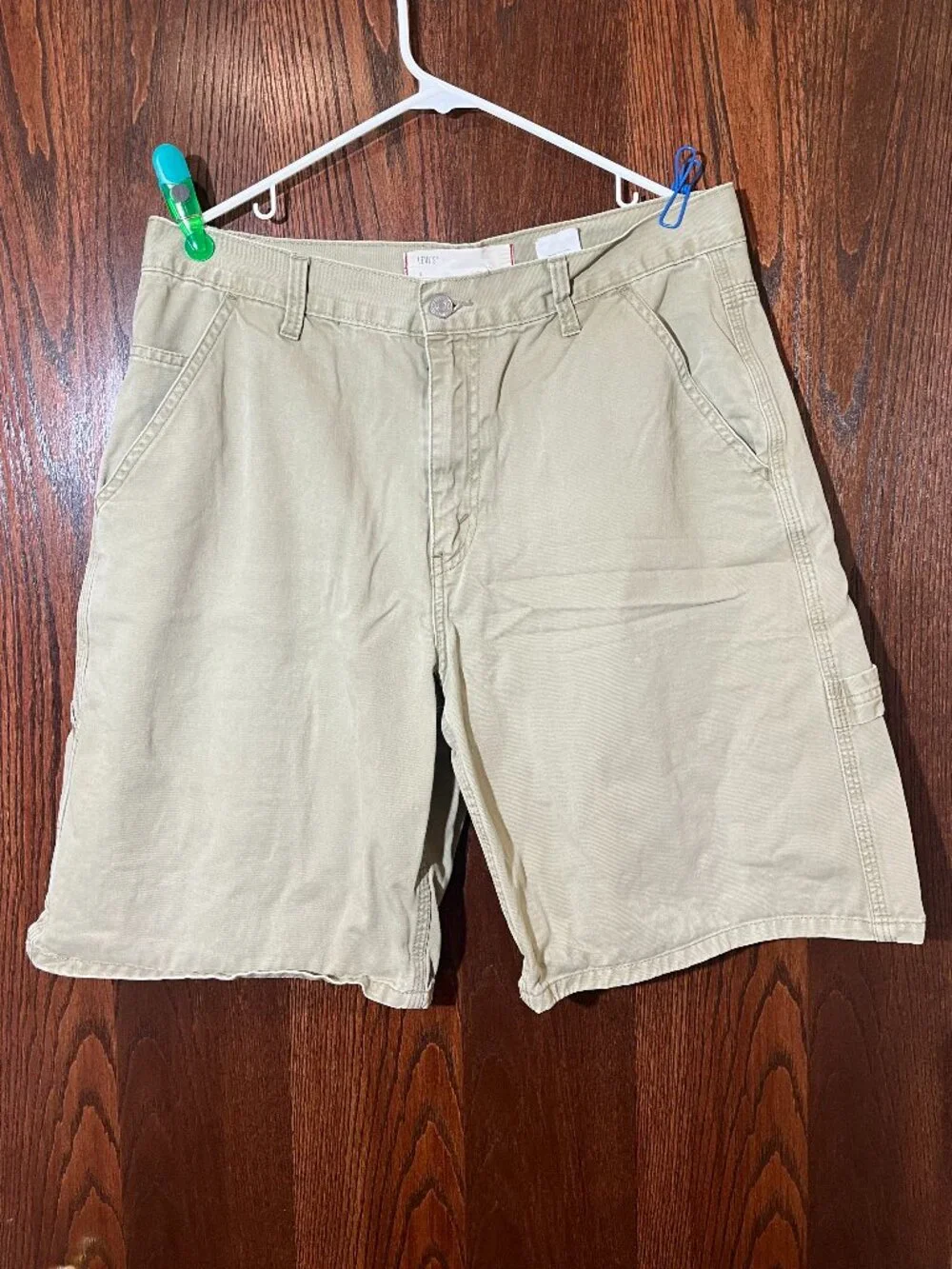 Levi's shorts - size 33 waist - cargo green color